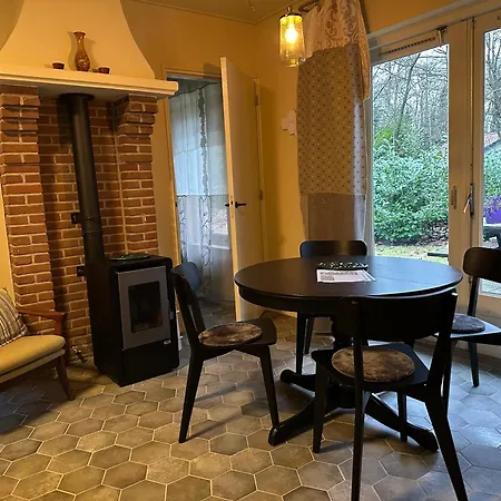 Holiday home Tine Boshuisje Veluwe
